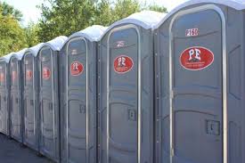 Best Deluxe Portable Toilet Rental  in Gahanna, OH
